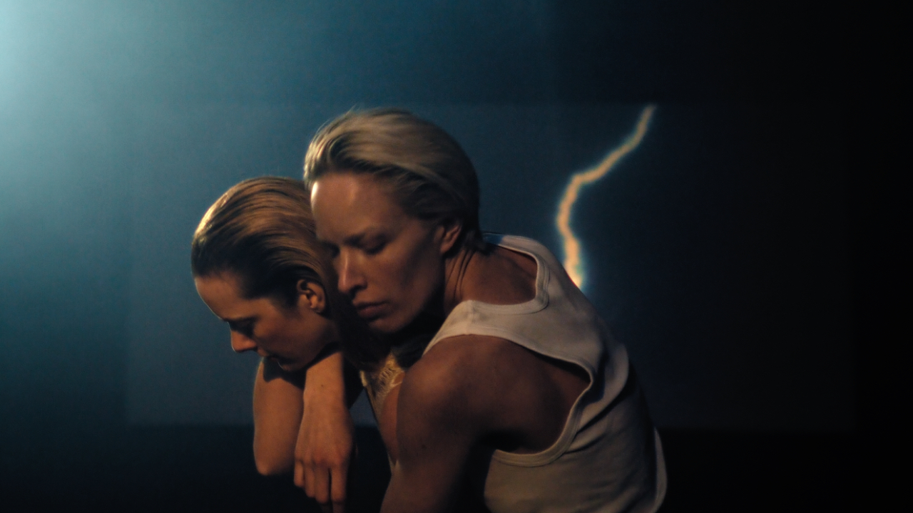 ANIKA_Oxygen_MovementDirectorMarieZechiel5