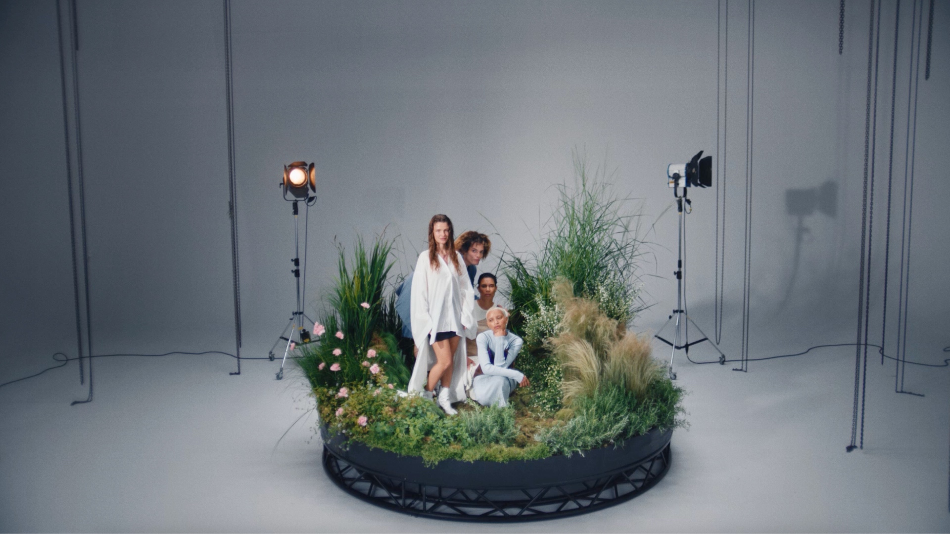 vademecum-antica-glow-movement-direction-marie-zechiel